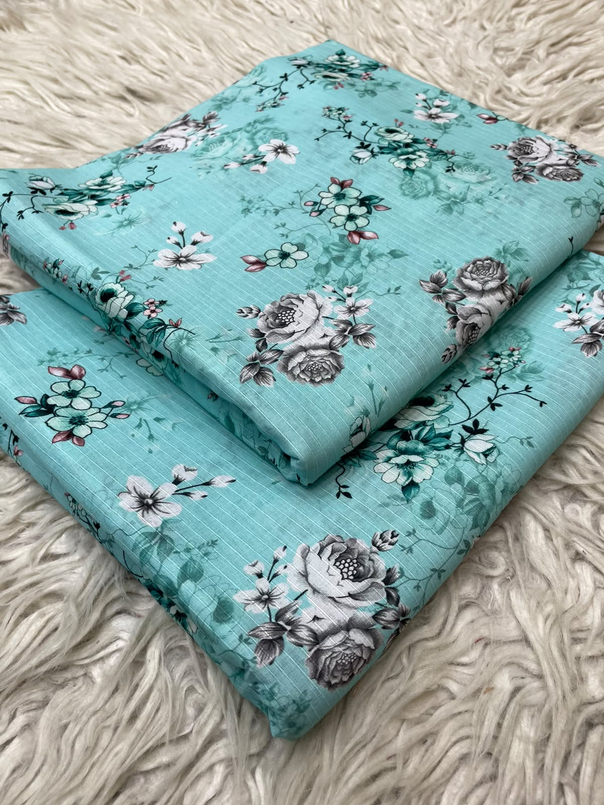2Pc Same Printed Lawn Suit 495