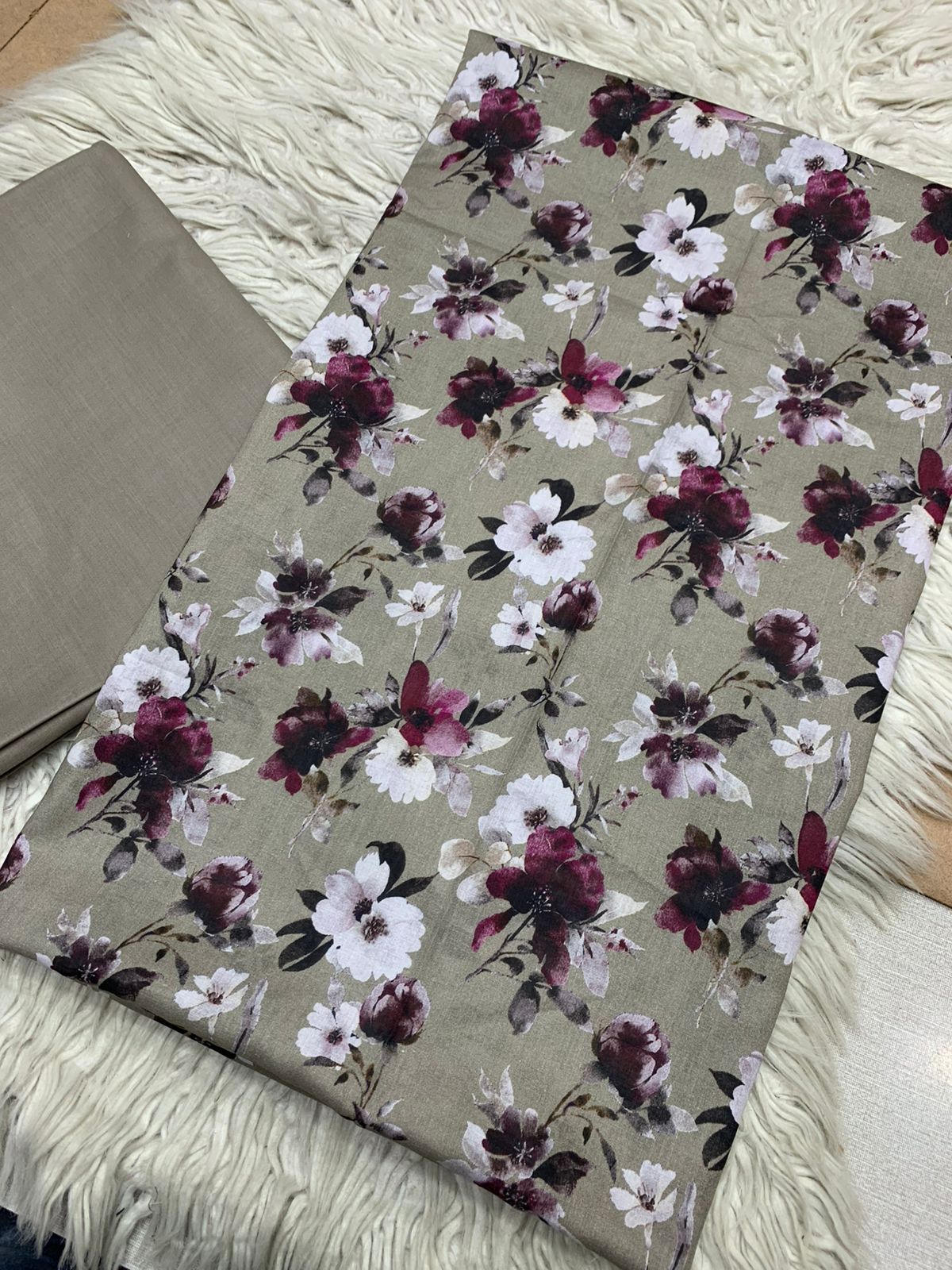 2Pc Sapphire Lawn Shirt & Dyed Trouser Unstitched Suit Vol-0201