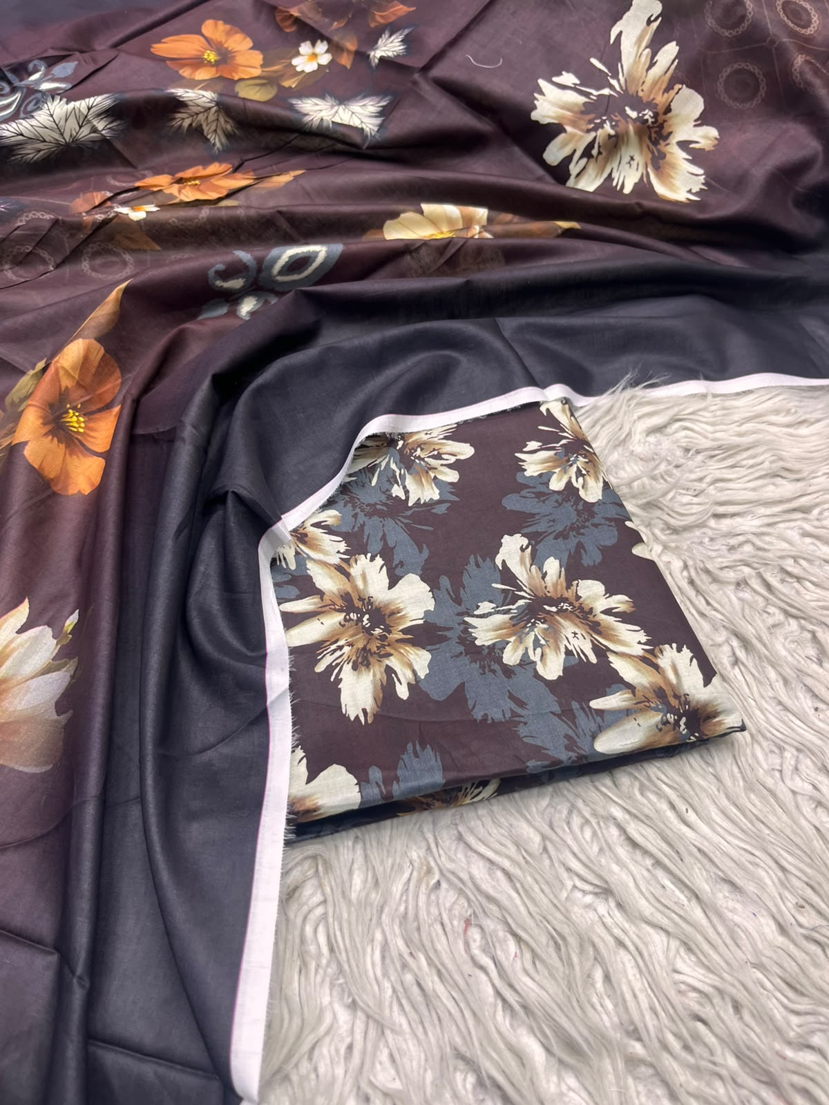 3Pc Same Digital Printed Lawn Suit 15