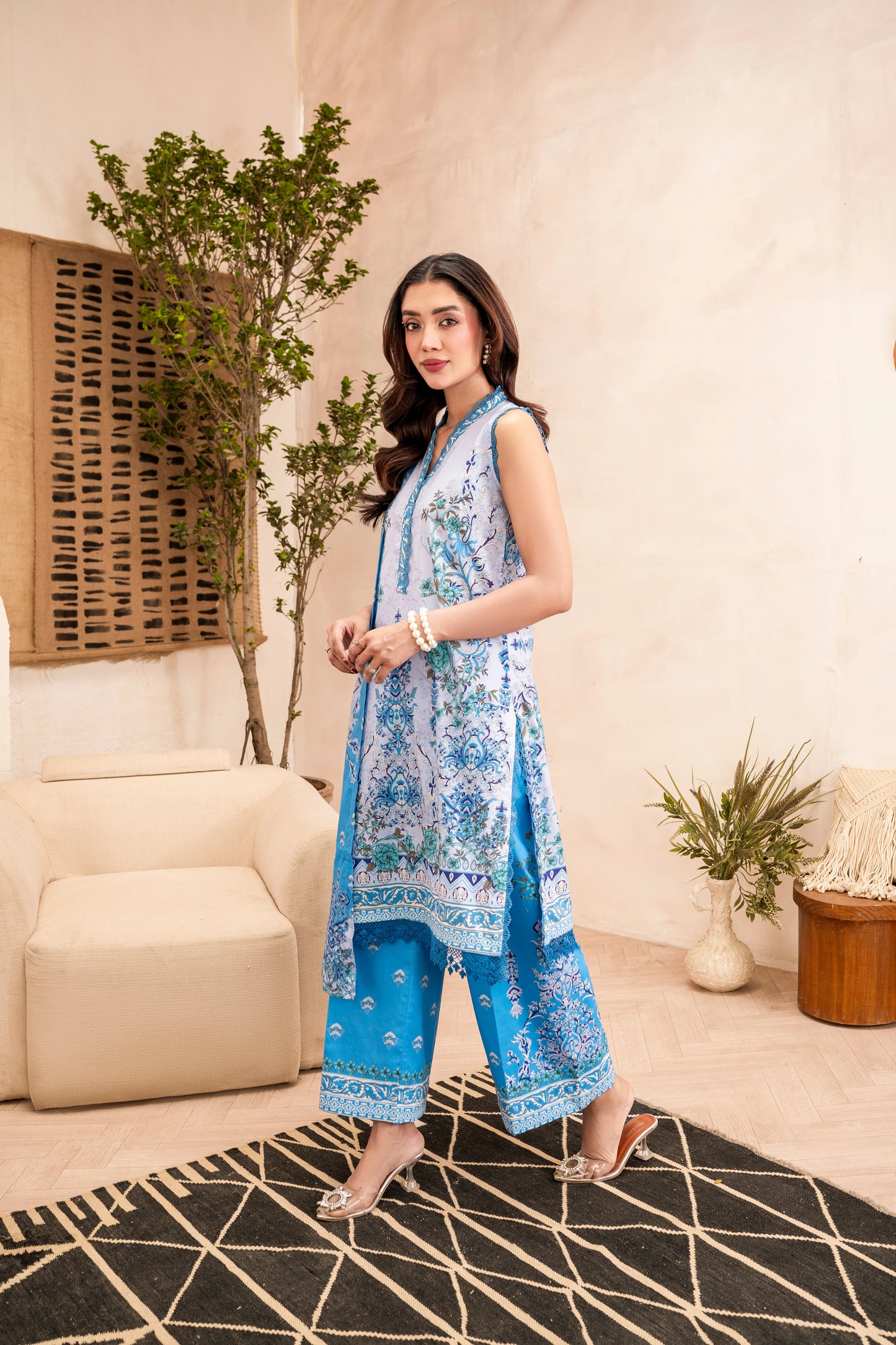 90/88 2Pc Lawn Firdous Kameez & Dupatta  008