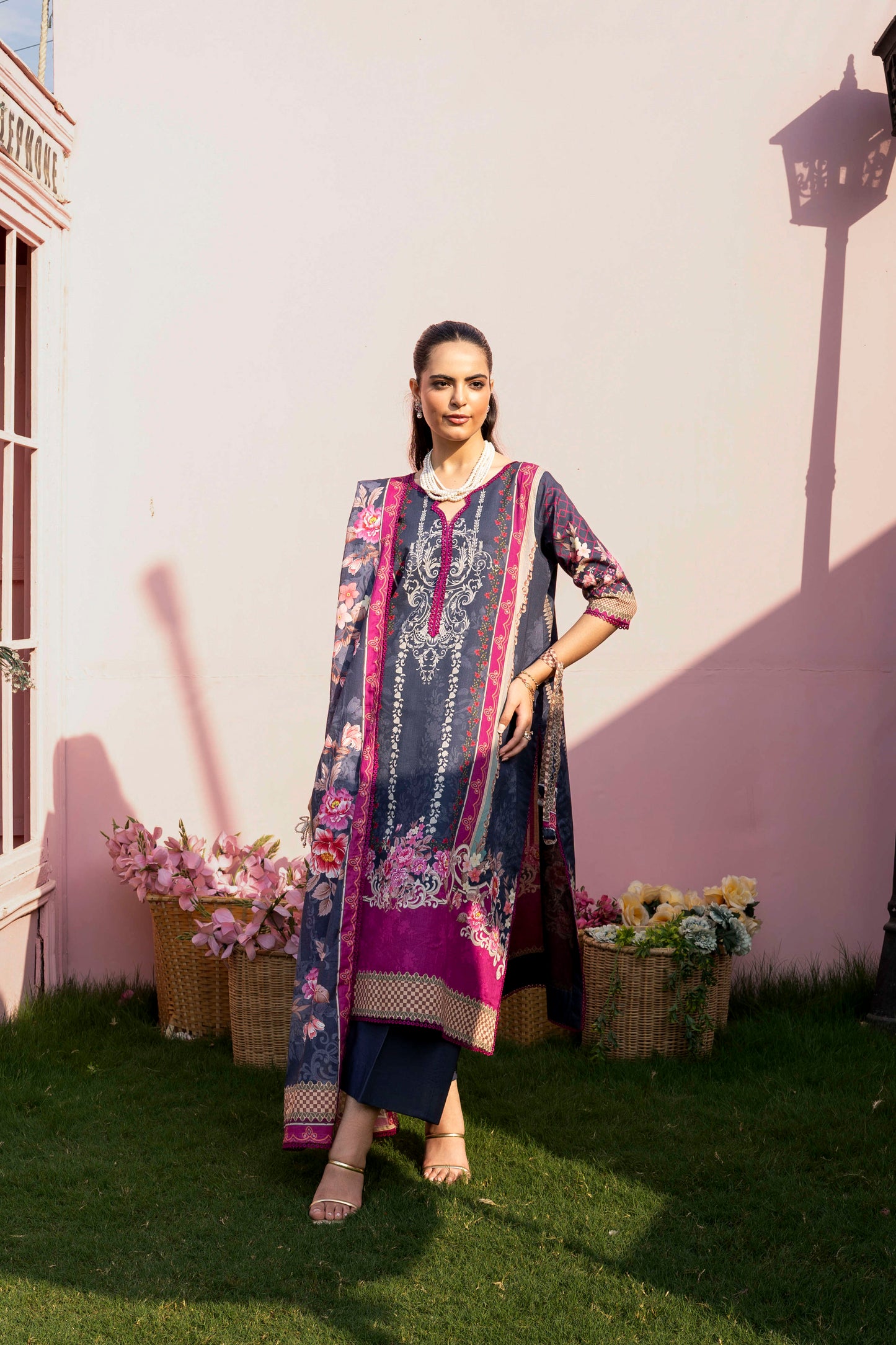Firdous Kameez & Trouser - D921