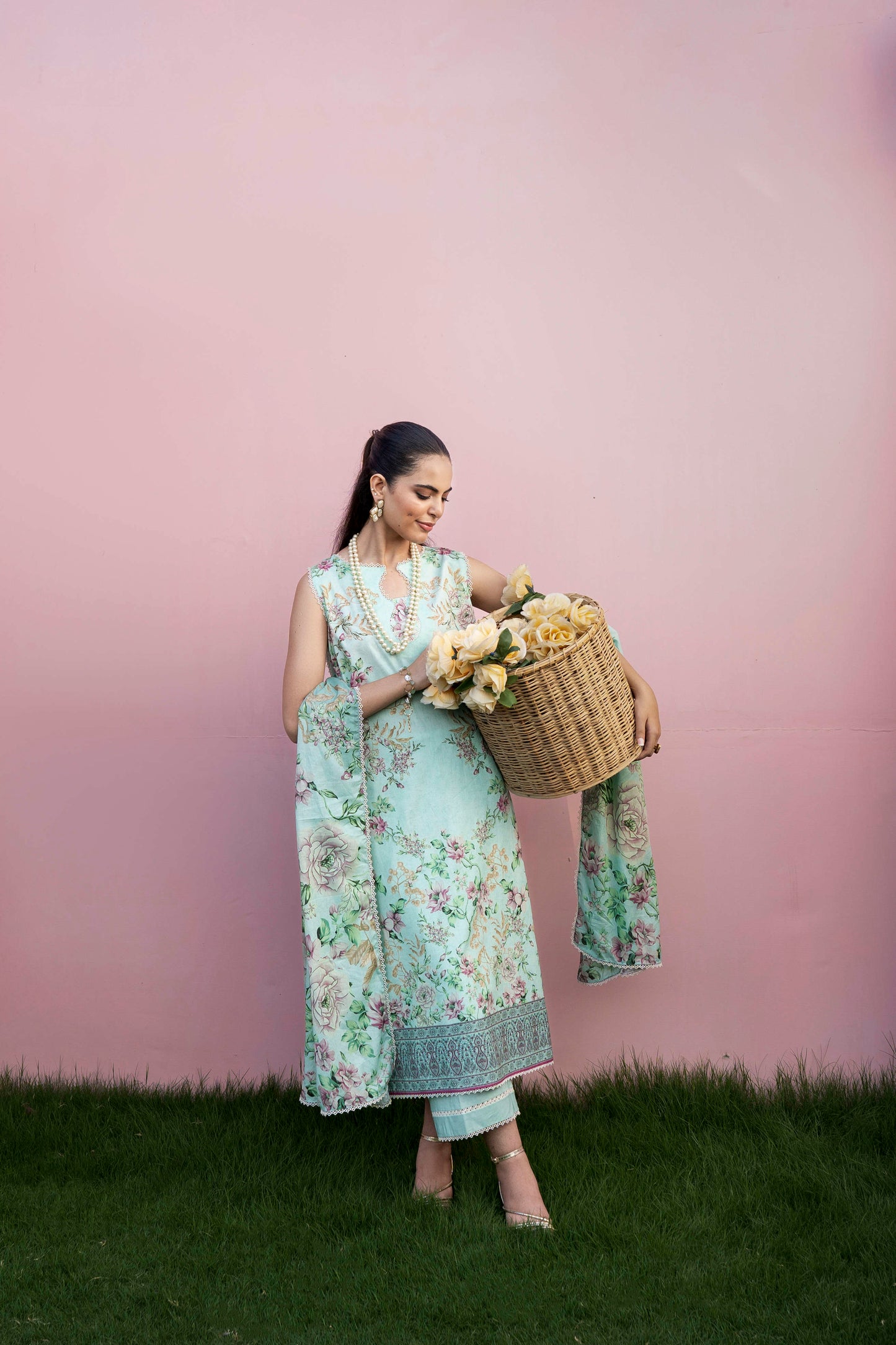 Firdous - Printed - Lawn Kameez & trouser- 2pc - D913 (1)