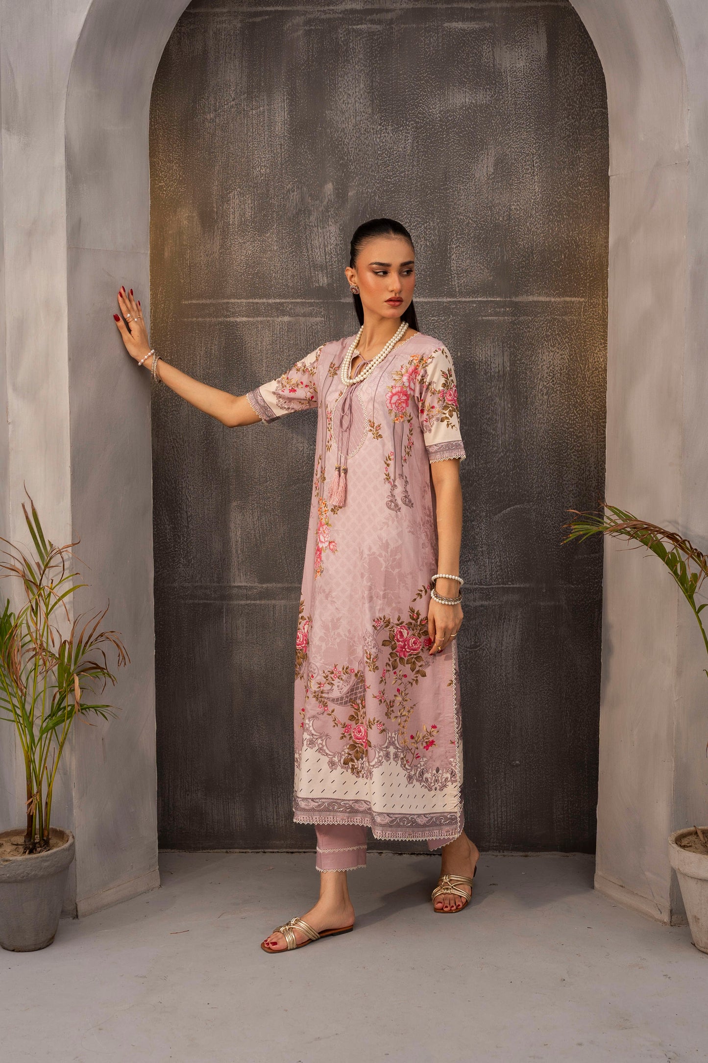 Firdous - Printed - Lawn - 3pc - D184 (1)