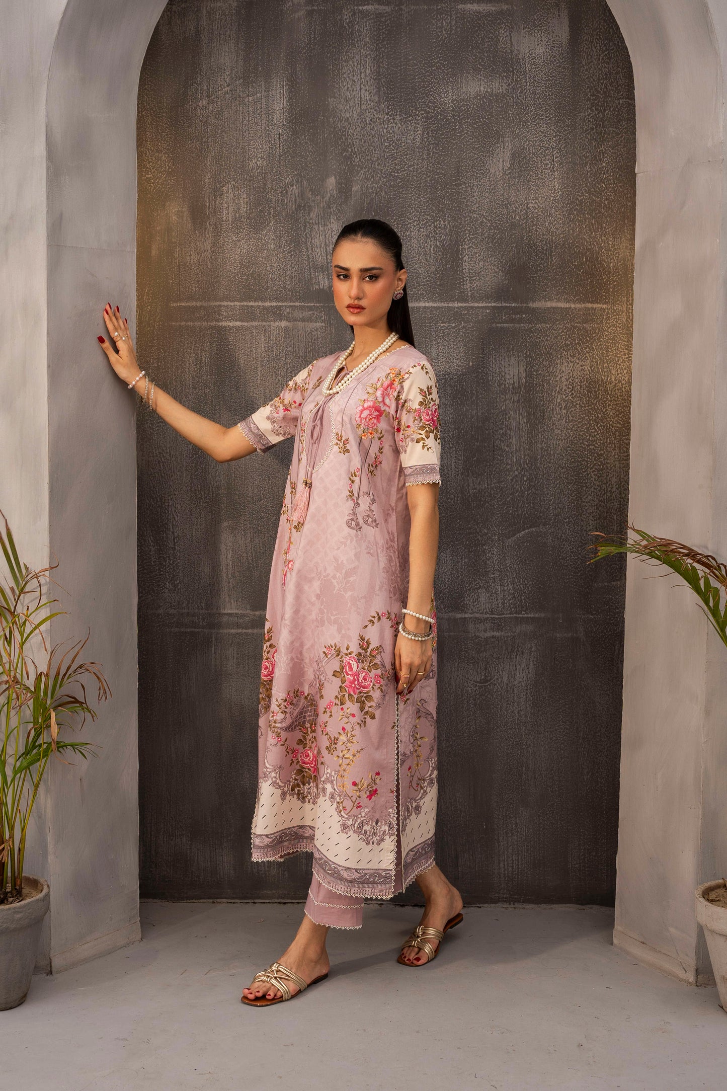 Firdous - Printed - Lawn - 3pc - D184 (1)