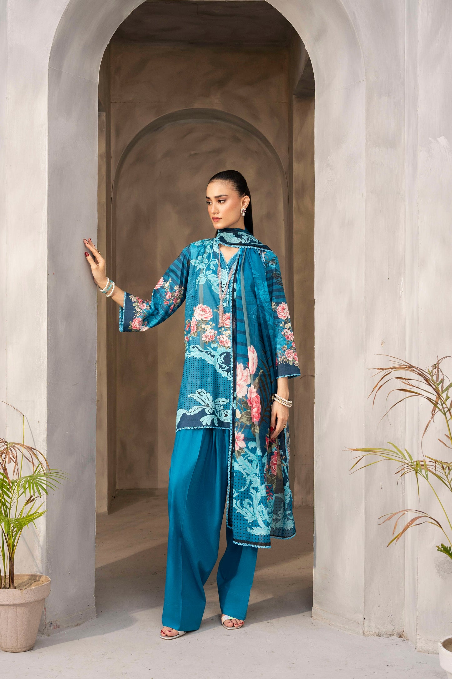 90/88 3PC Firdous Lawn  Unstiched Suit Vol-0033