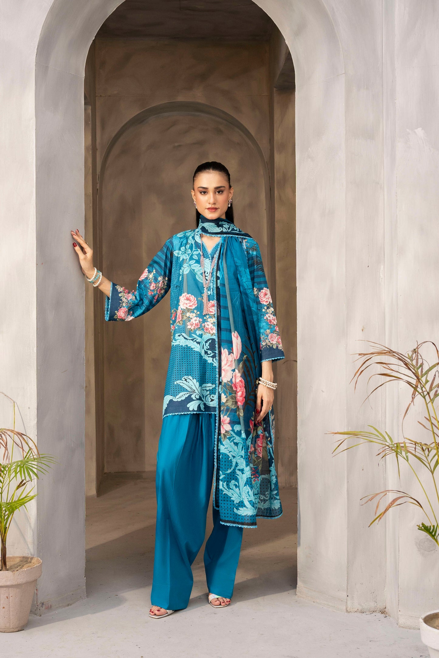 90/88 3PC Firdous Lawn  Unstiched Suit Vol-0033