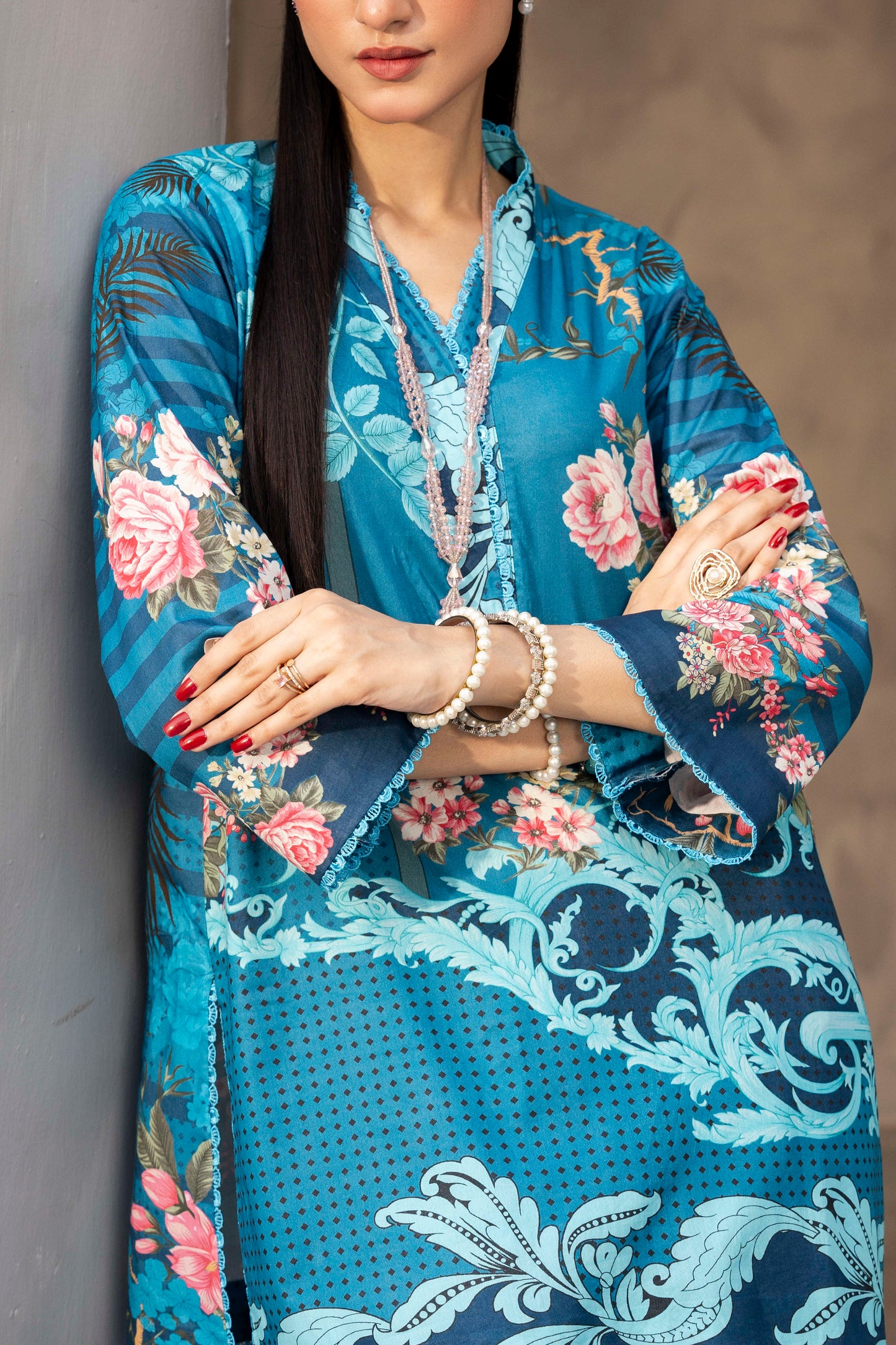 90/88 3PC Firdous Lawn  Unstiched Suit Vol-0033