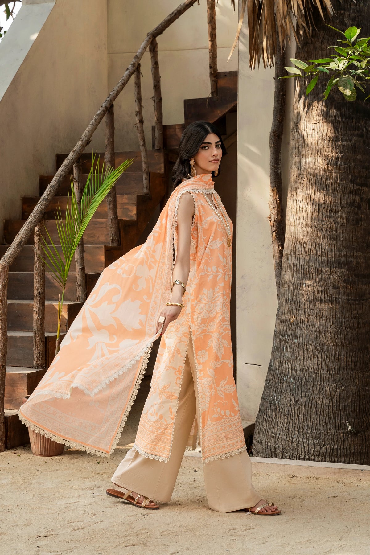 2Pc Firdous Lawn Kameez & Trouser Unstitched 0018
