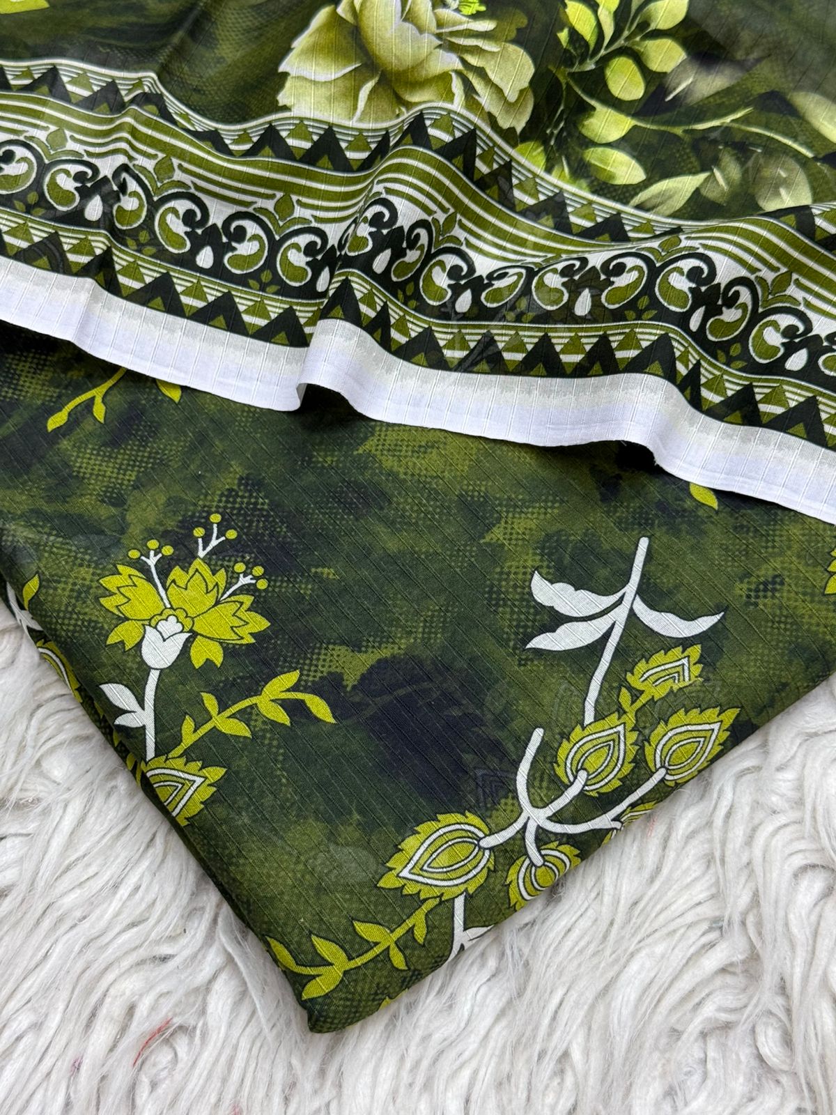 3Pc Al Karam Lawn Bana Dora Suit Vol-0171