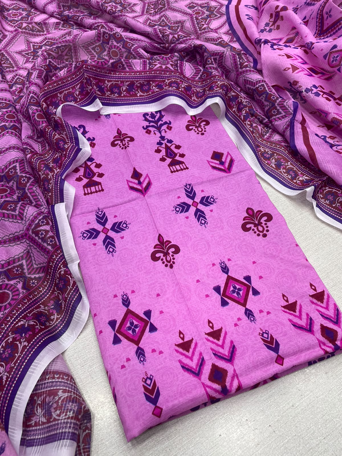 2Pc Bana Doria Lawn Kameez & Dupatta Suit 3197