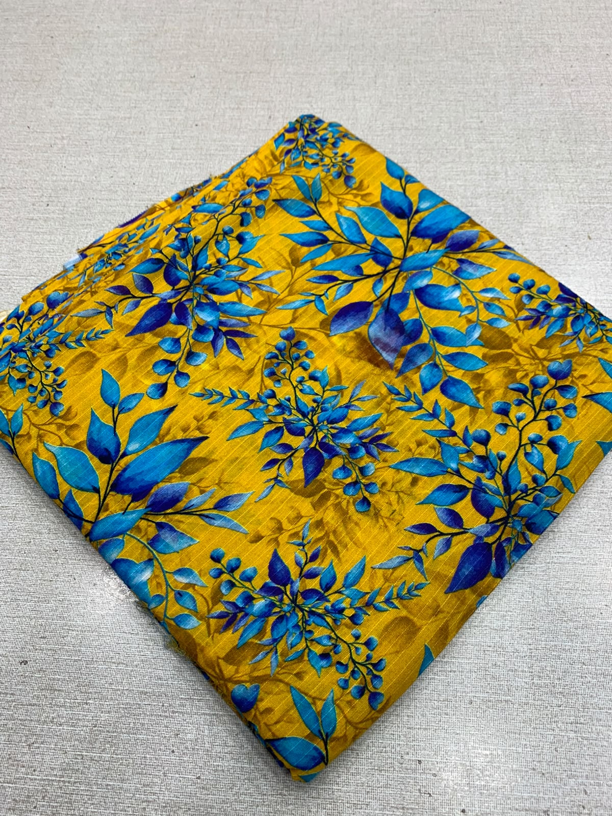 2Pc Bana Doria Lawn Allover Suit 10
