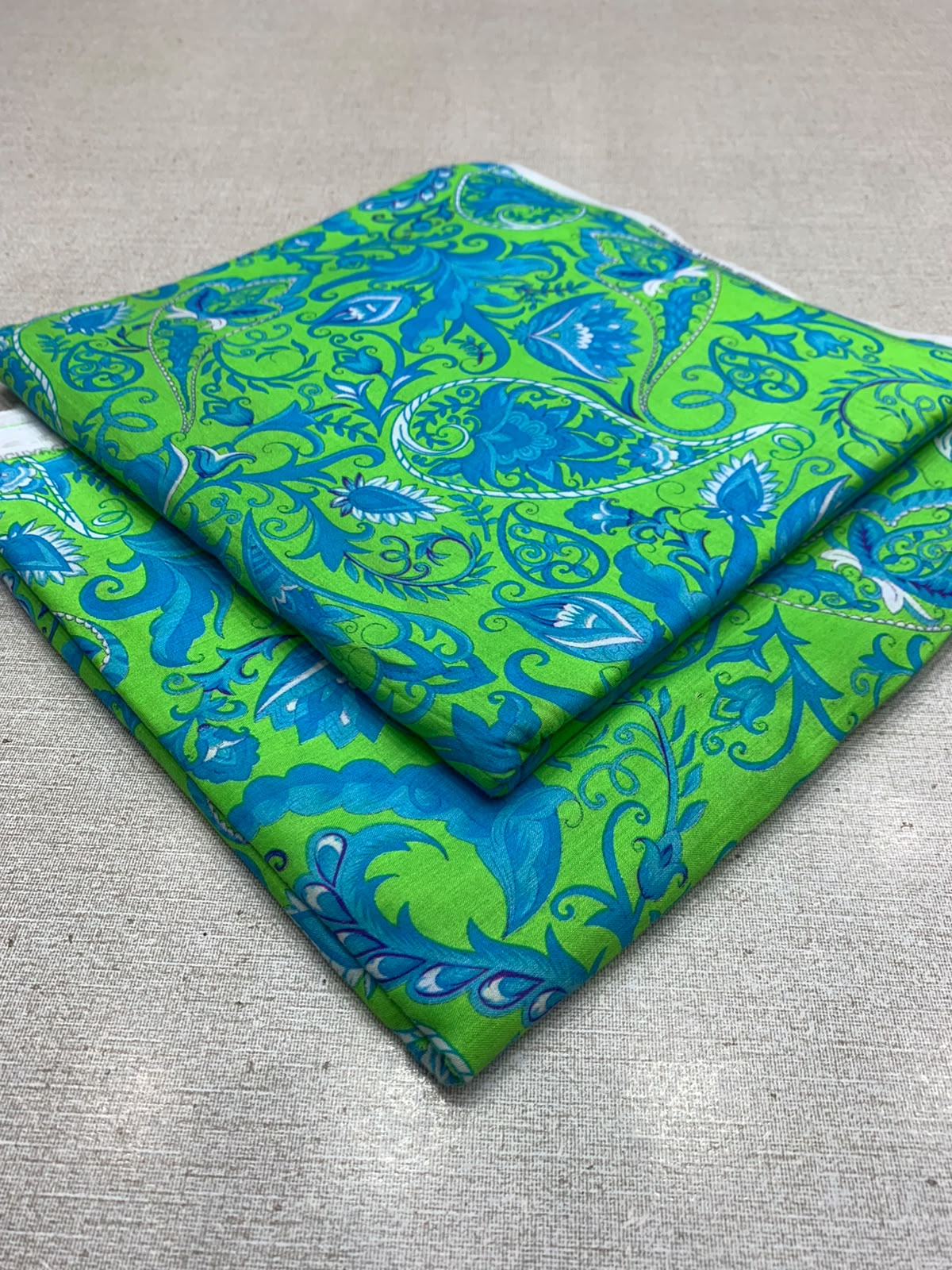2Pc Allover Lawn Unstitched Suit 339