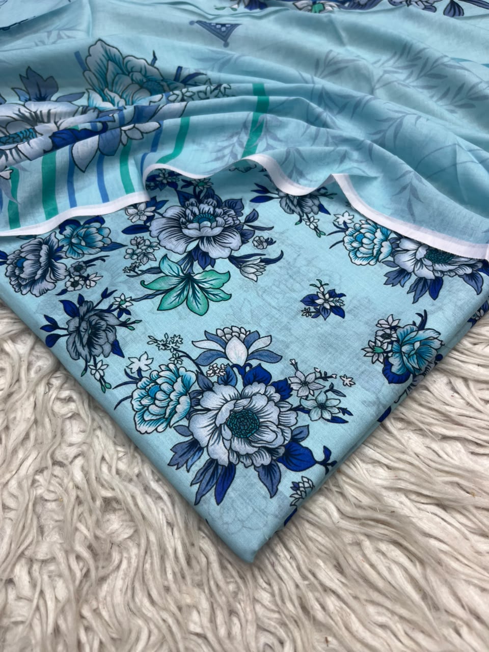 3Pc Same Digital Printed Lawn Suit 15