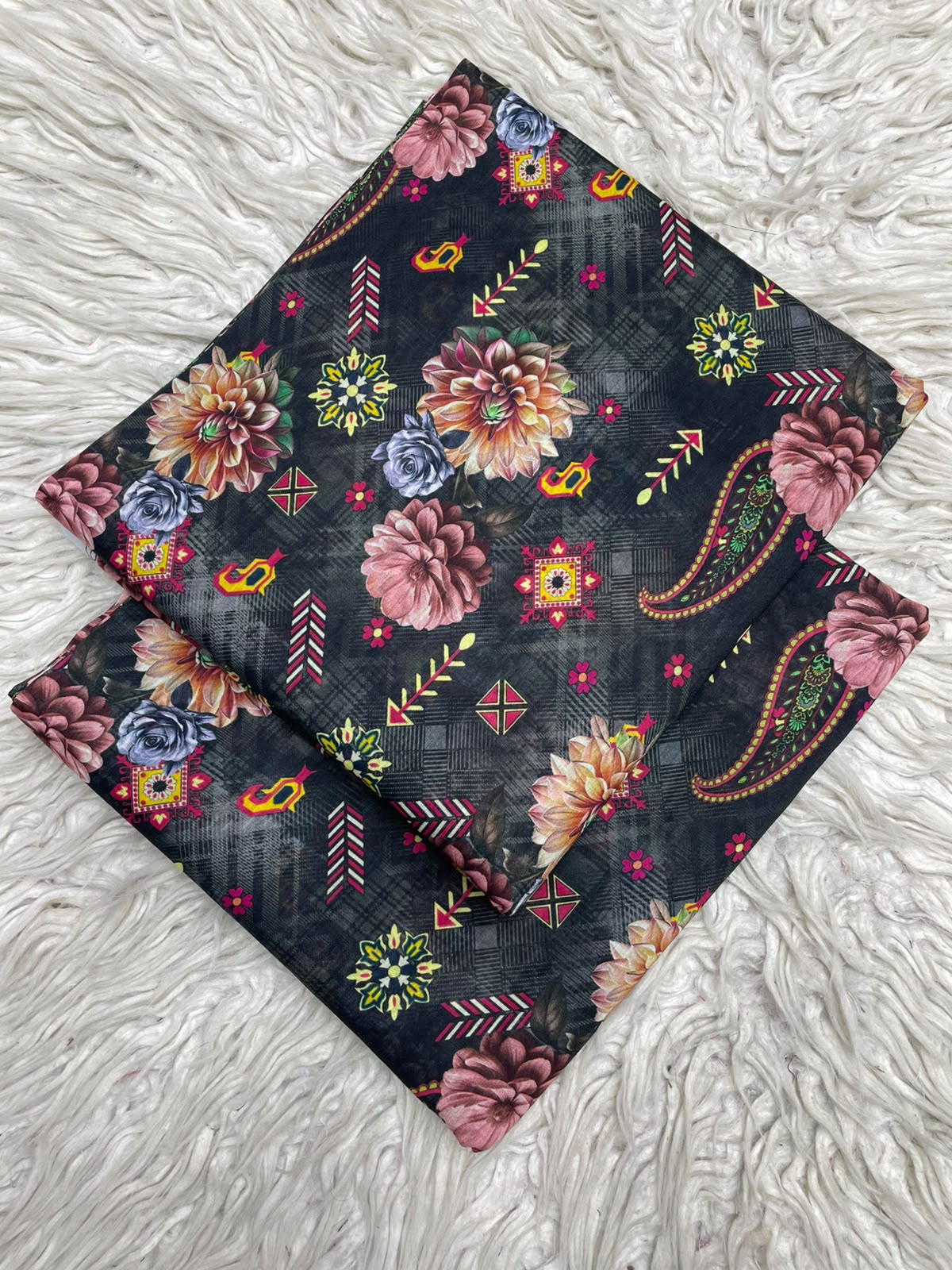 2Pc Same Printed Lawn Suit 29