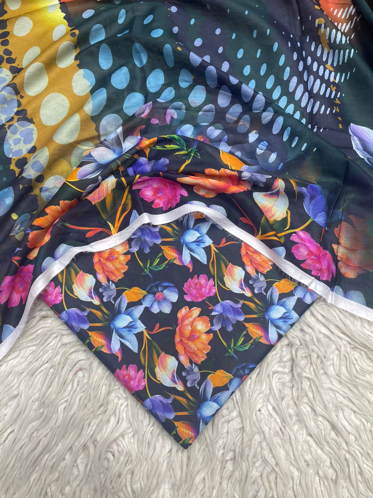 3Pc Same Digital Printed Lawn Suit 15