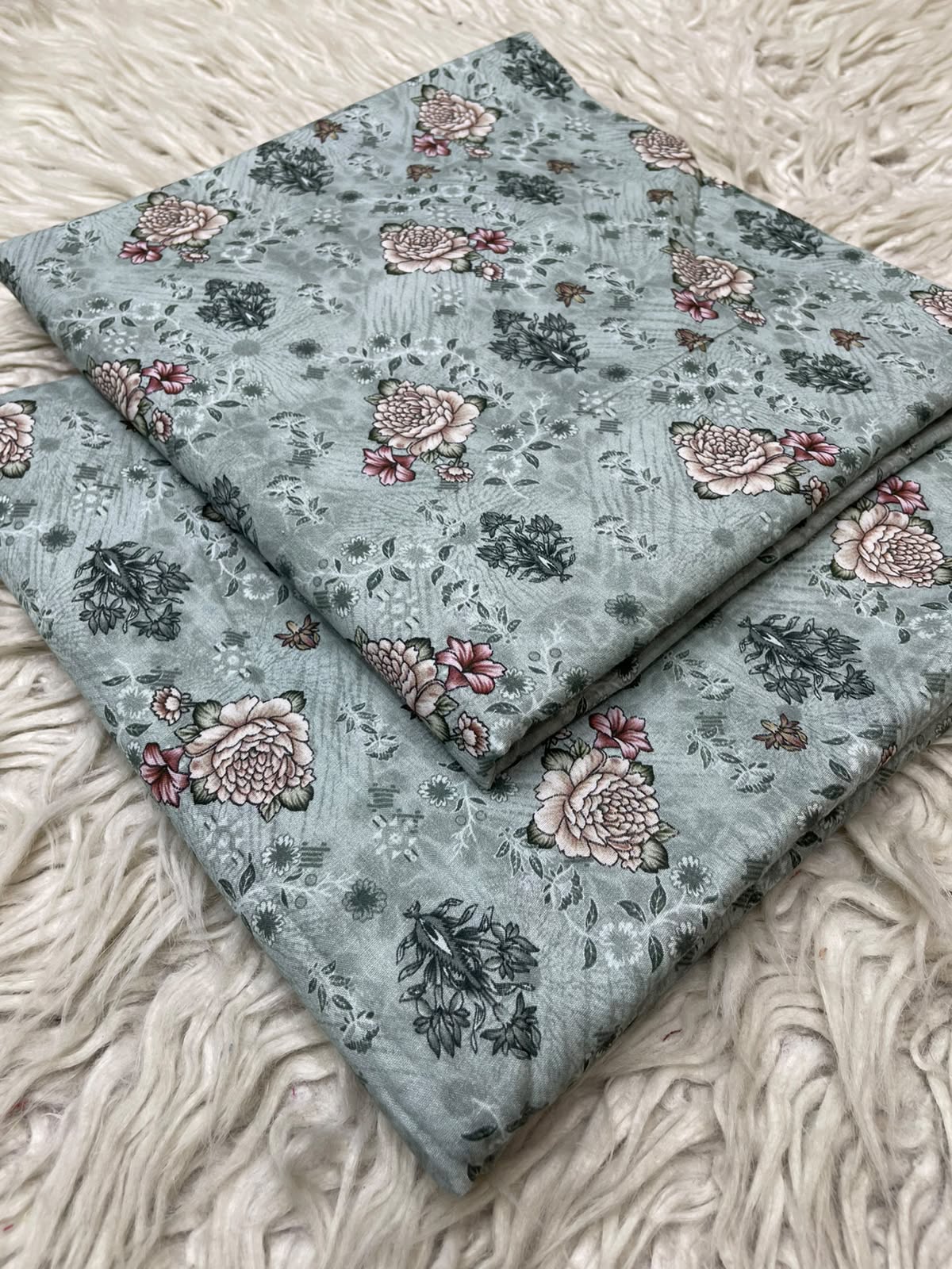 2Pc Same Printed Lawn Suit 495