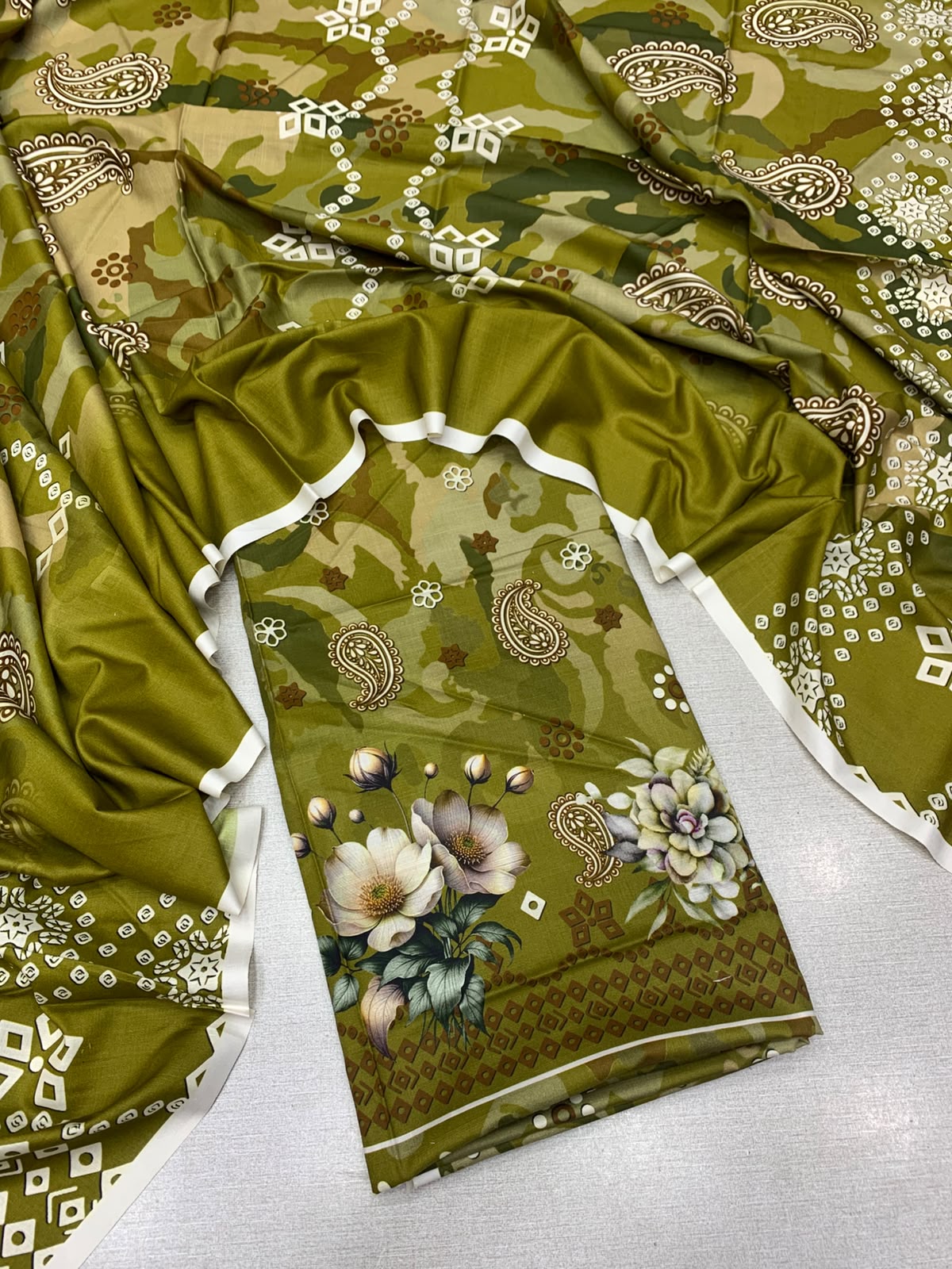 2Pc Staple Kameez & Dupatta Unstitched Suit 04