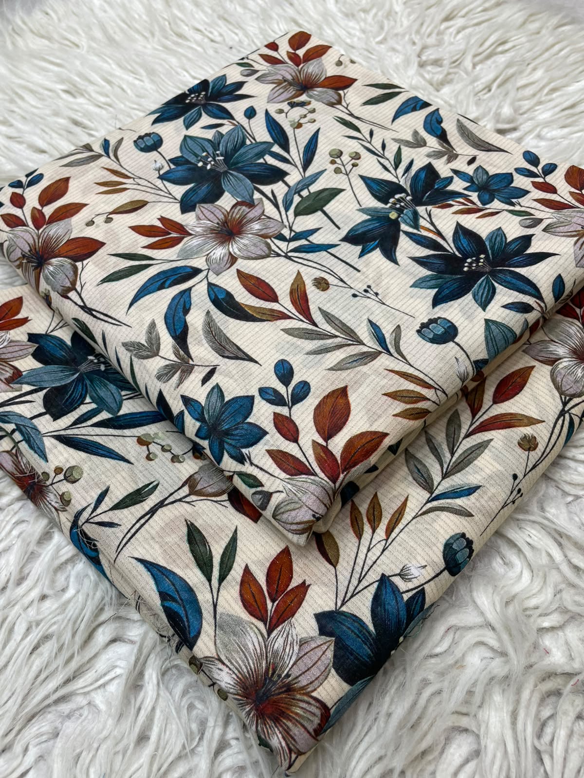 2Pc Silvary Printed Lawn Suit 495