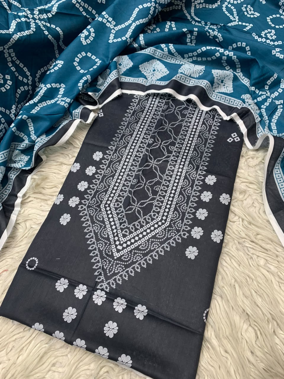 2Pc Bin Saeed Same Printed Lawn 495