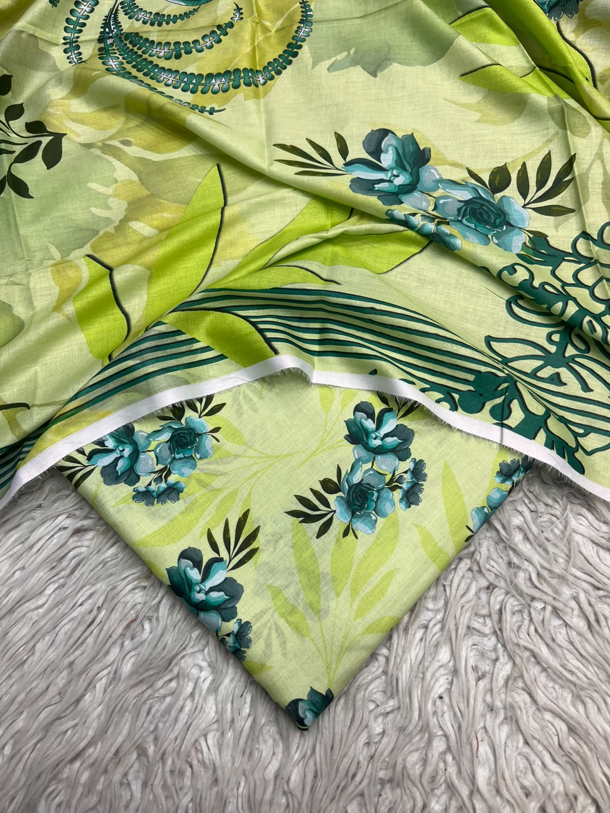 3Pc Same Digital Printed Lawn Suit 15
