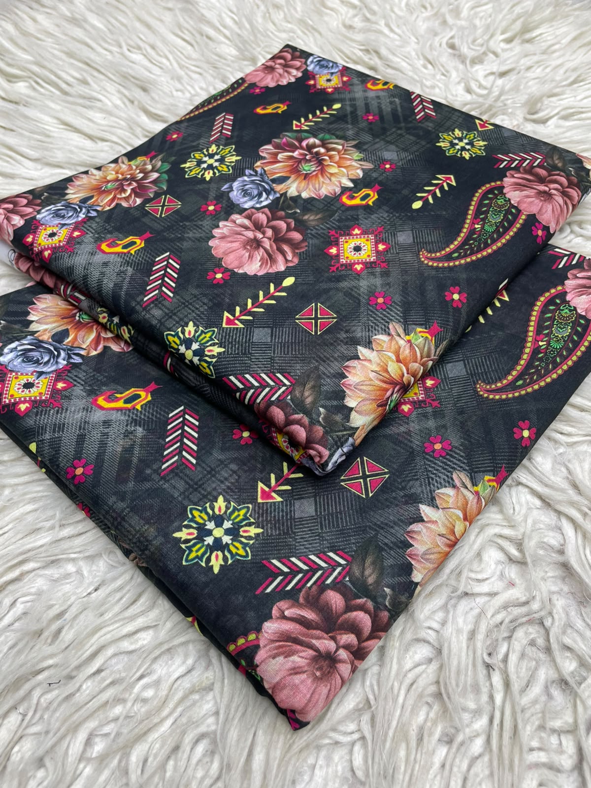 2Pc Same Printed Lawn Suit 29