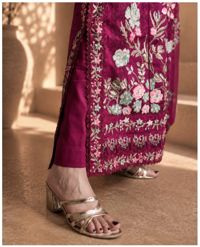 NOURA LUXURY ROYALE EMBROIDERED DRESS