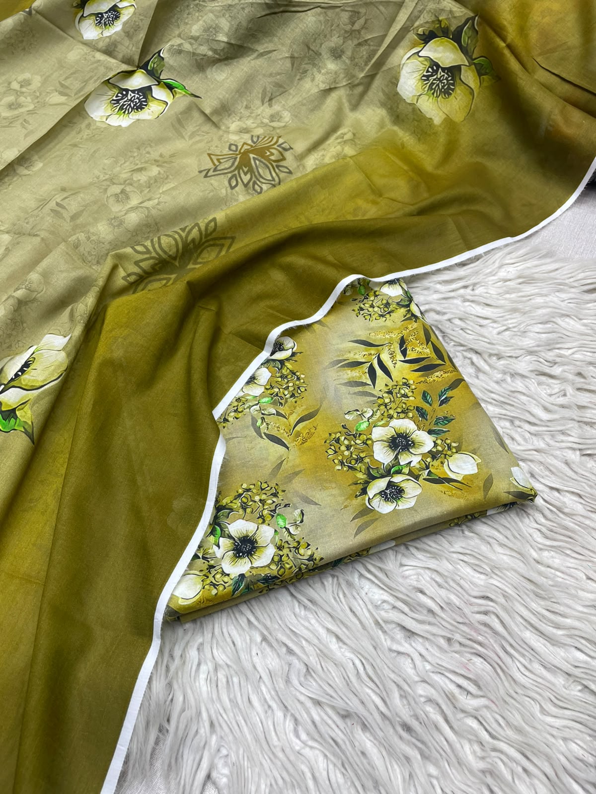 3Pc Same Digital Printed Lawn Suit 878