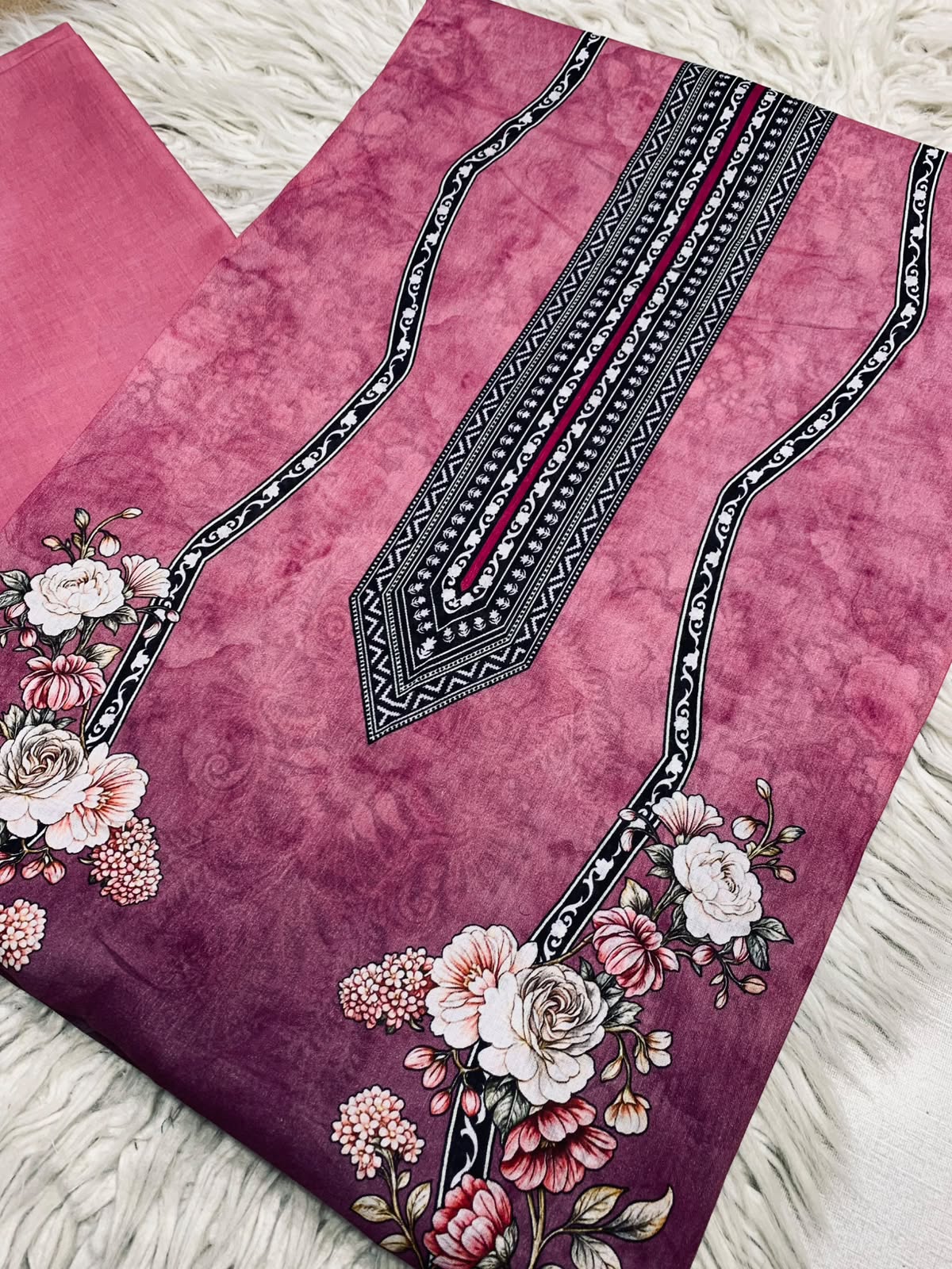 2Pc Printed Lawn Unstitched Suit 68