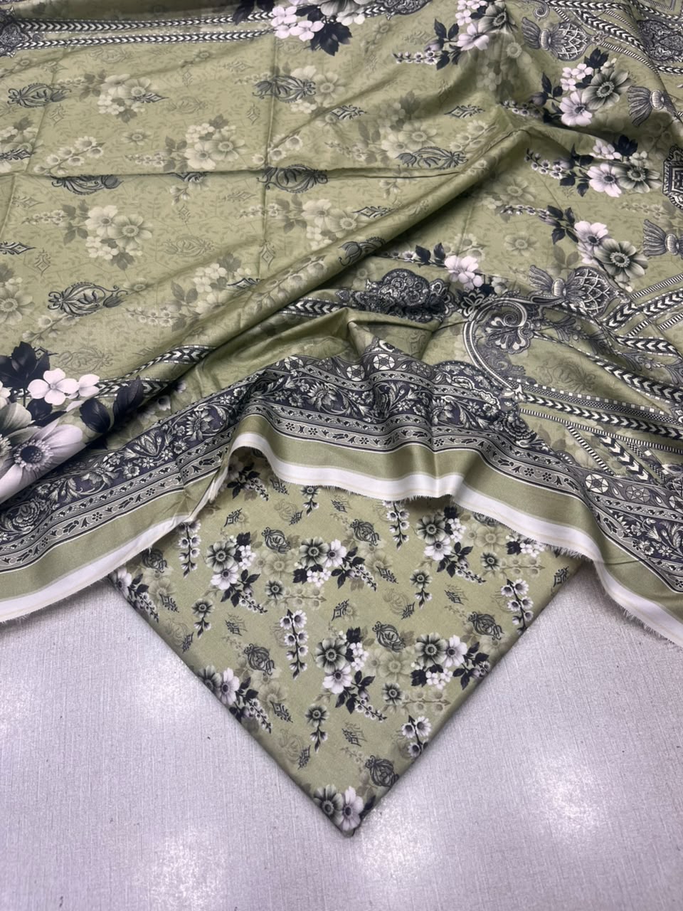 2Pc Staple Kameez & Dupatta Unstitched 62