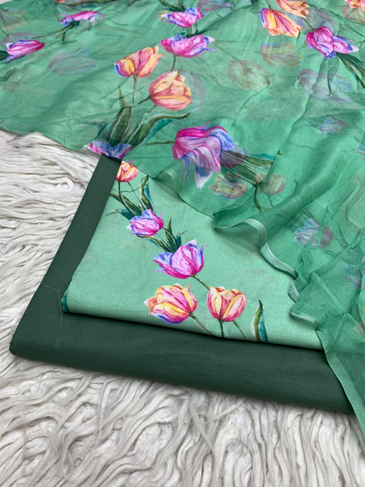 90x88 3Pc Premium Lawn Suit Vol-0020