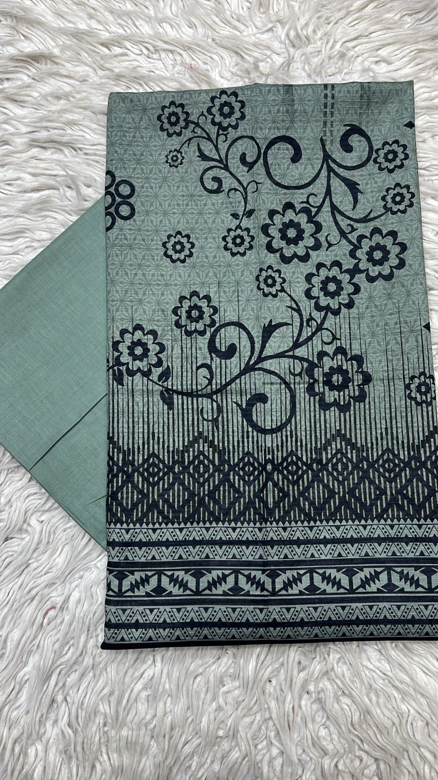 2pc Lawn Bana Dora Kameez & Dyed Trouser Suit Vol-709 A
