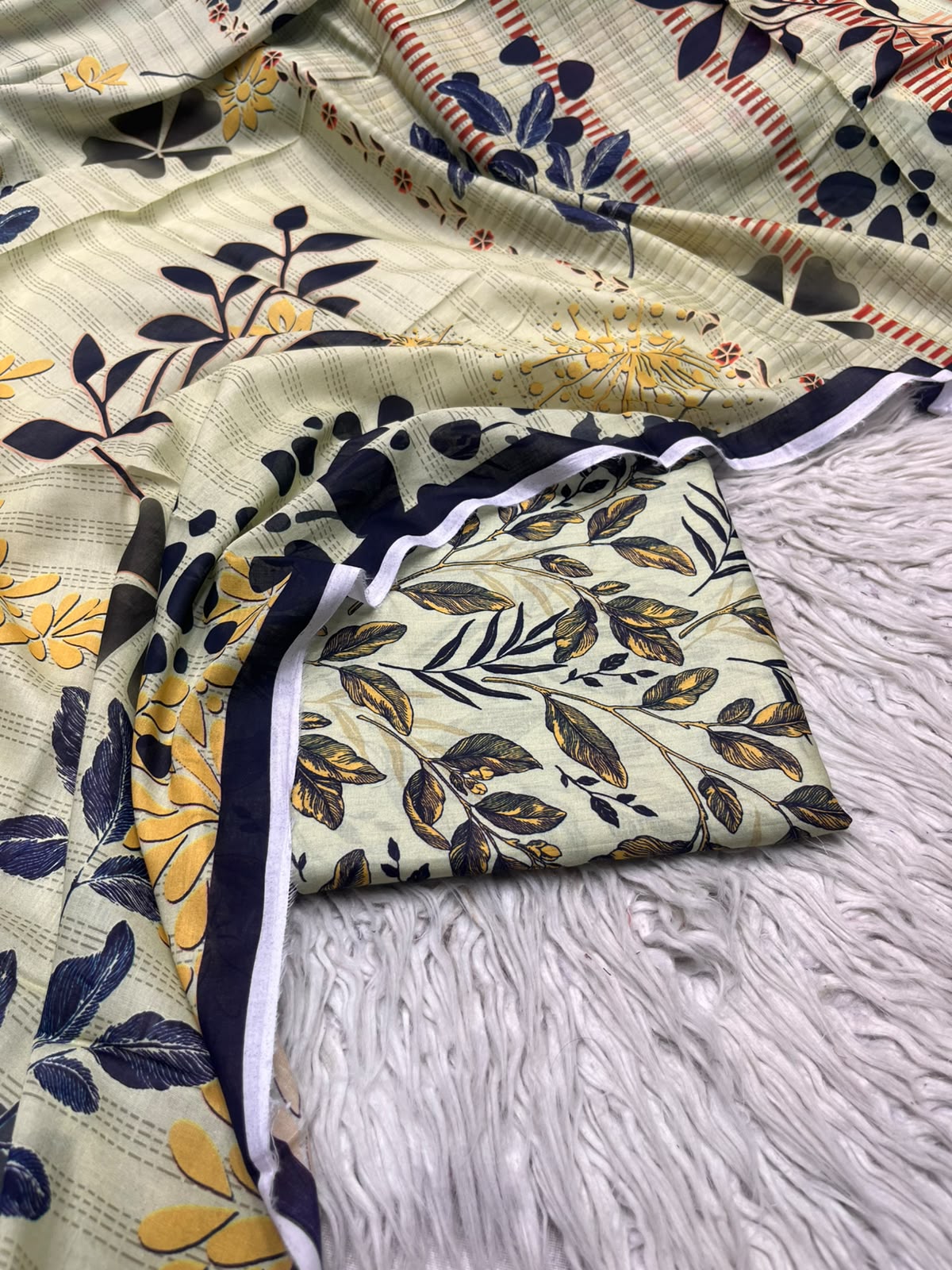 3Pc Same Digital Printed Lawn Suit 15