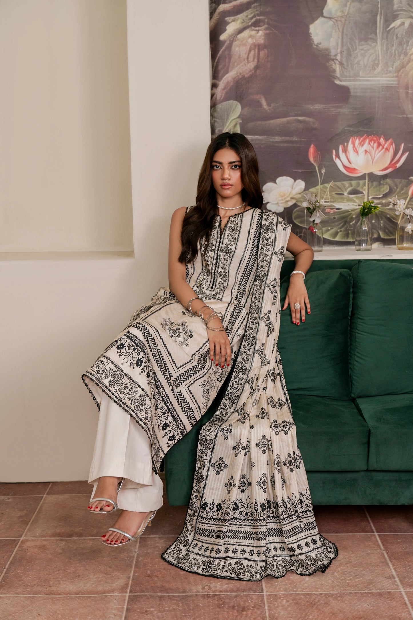 3Pc Firdous Cambric Printed Suit - D744