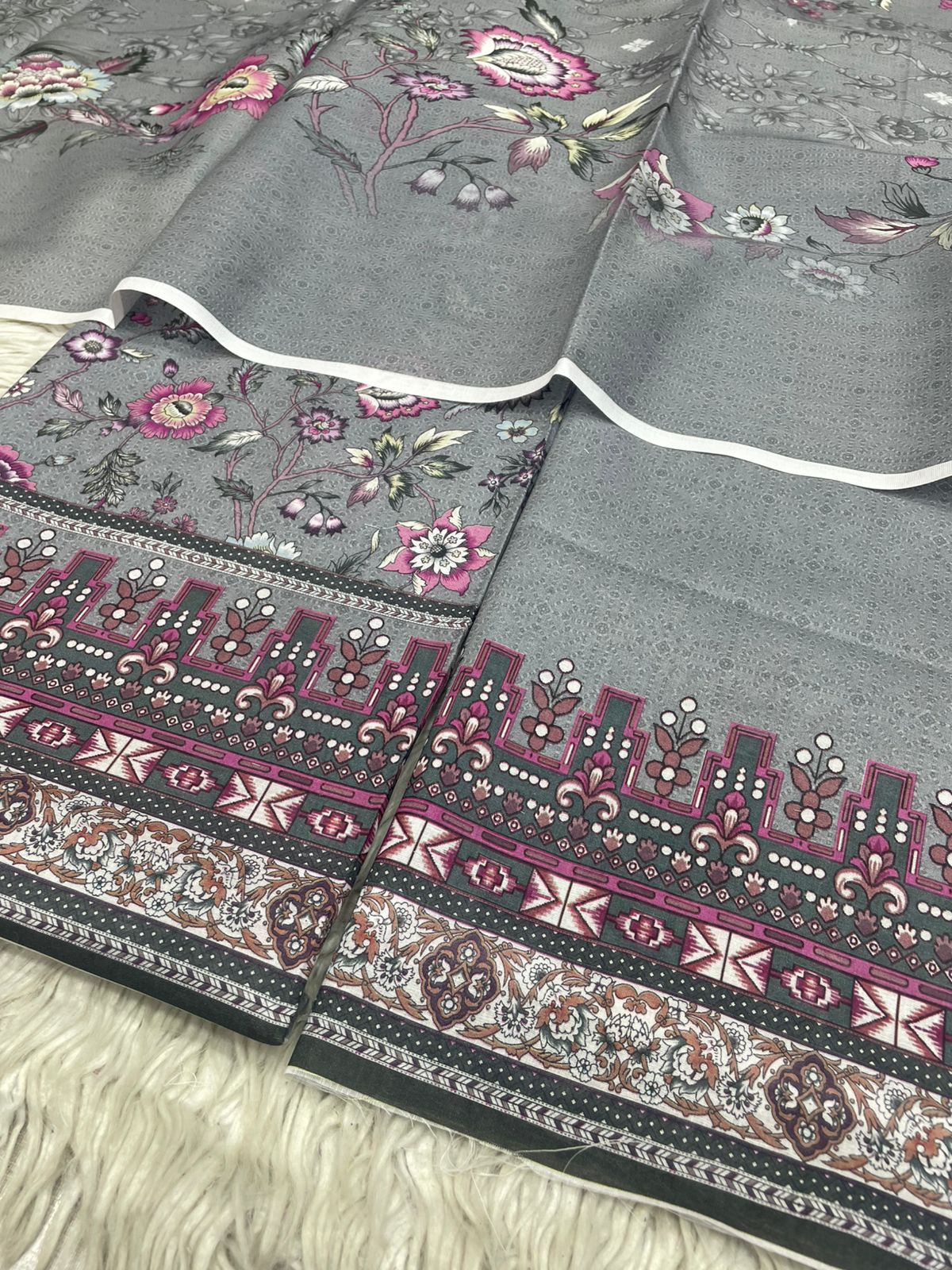 2Pc  Civic Lawn Kameez & Dupatta Vol-3126