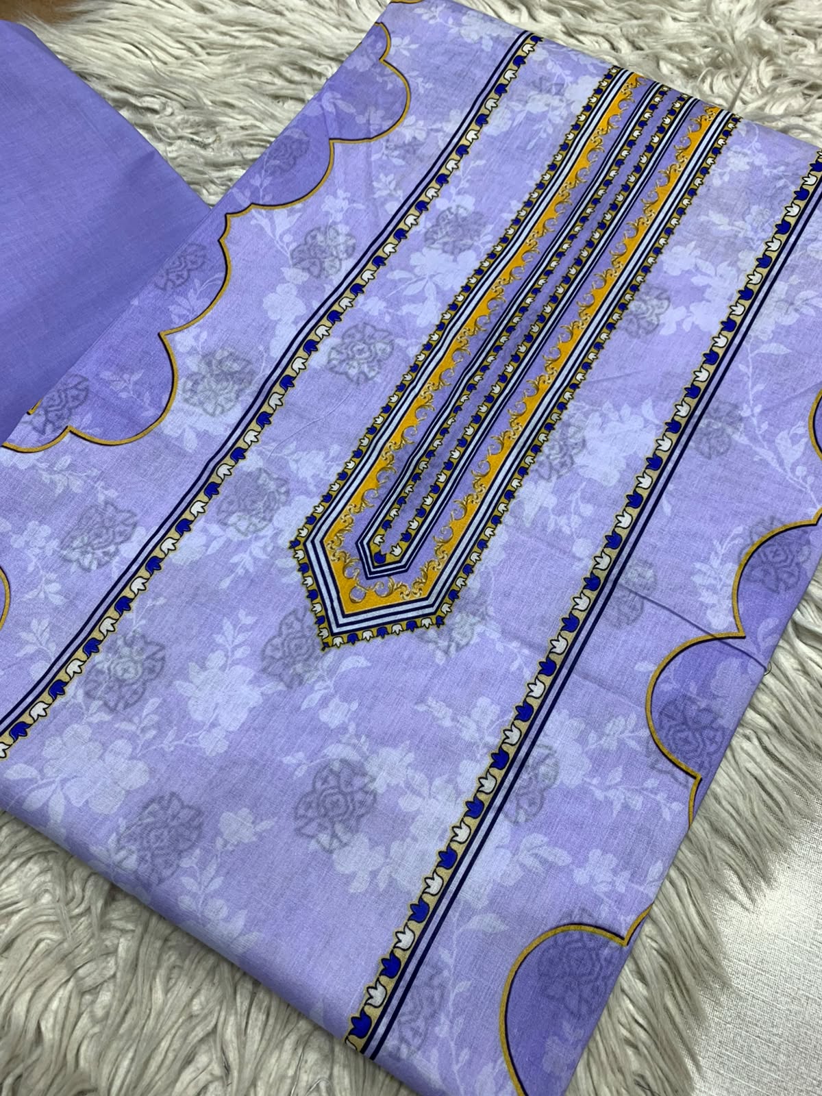 2Pc Printed Lawn Unstitched Suit 68