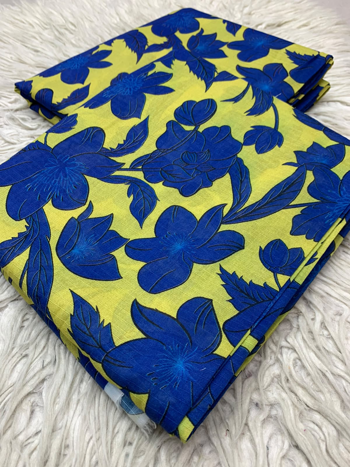 2Pc Bana Dora Print Lawn Suit Vol-534