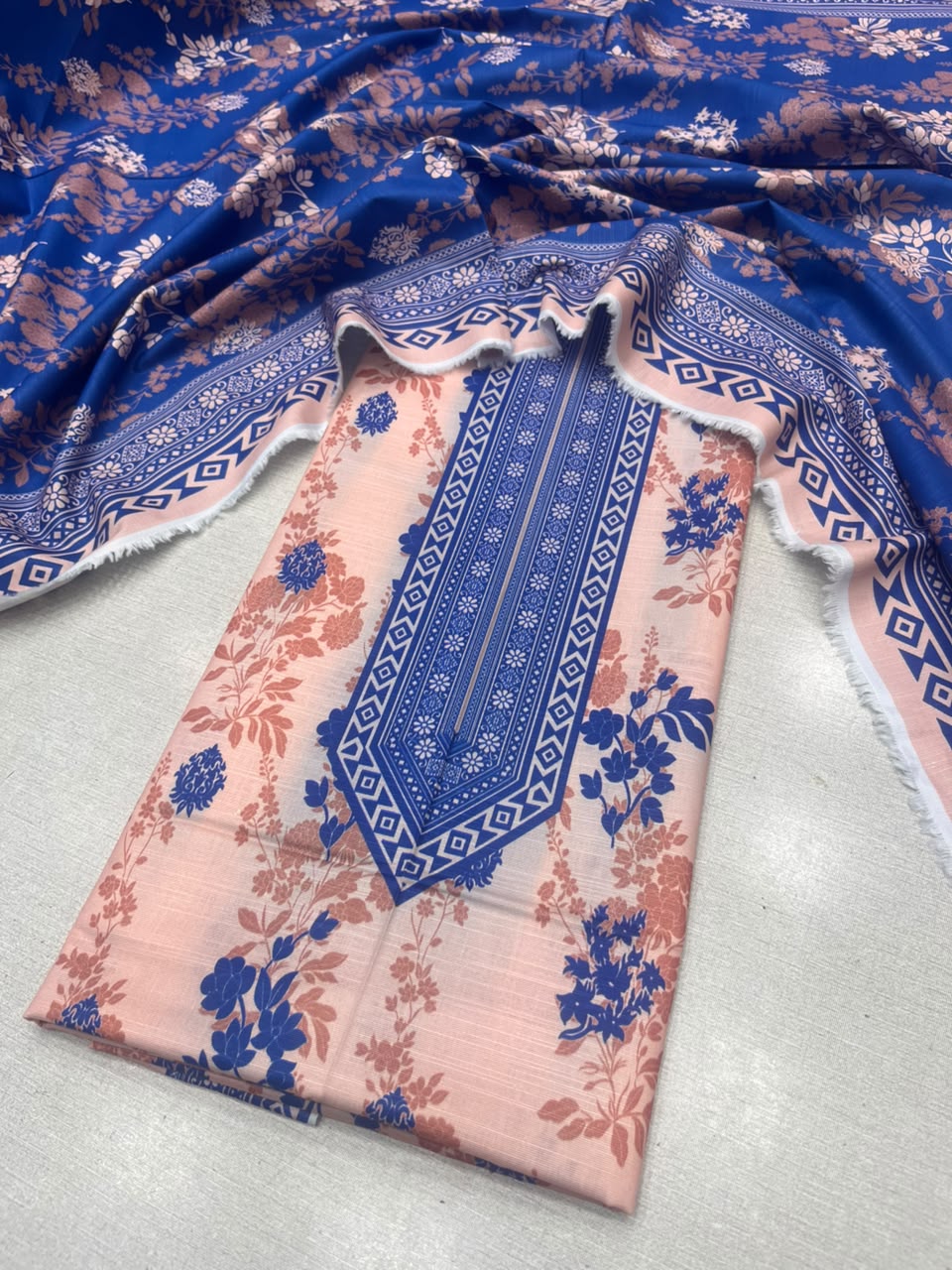 2Pc Slub Khaddar Kameez & Dupatta Suit 6237