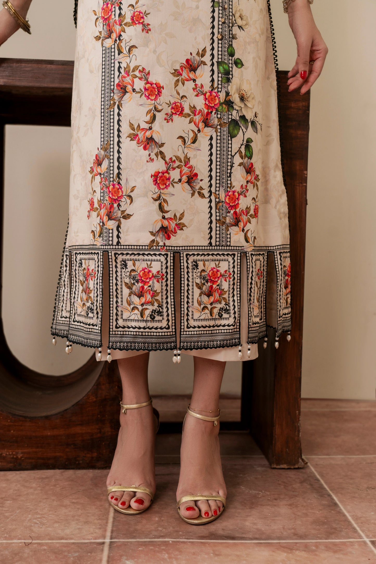 2Pc Firdous Kameez & Trouser Suit - D745
