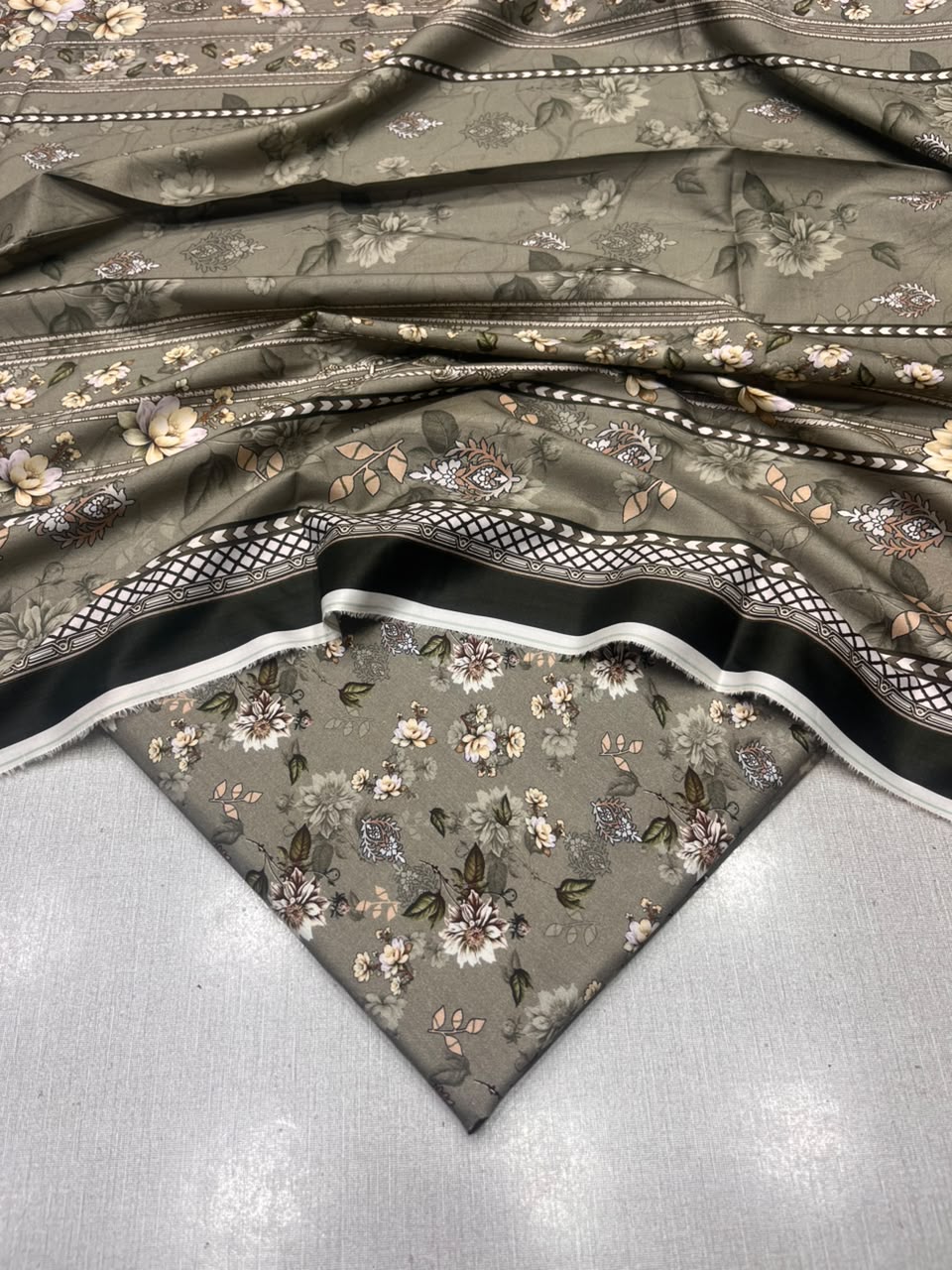 2Pc Staple Kameez & Dupatta Unstitched 62