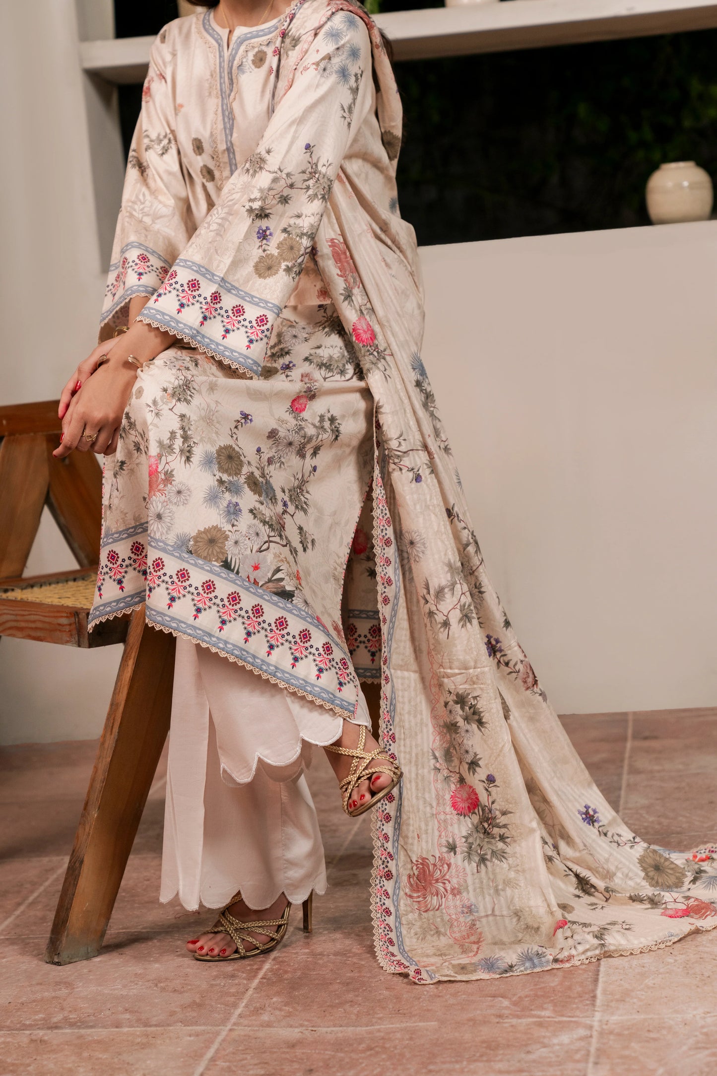 2Pc Firdous Kameez & Trouser Suit - D751