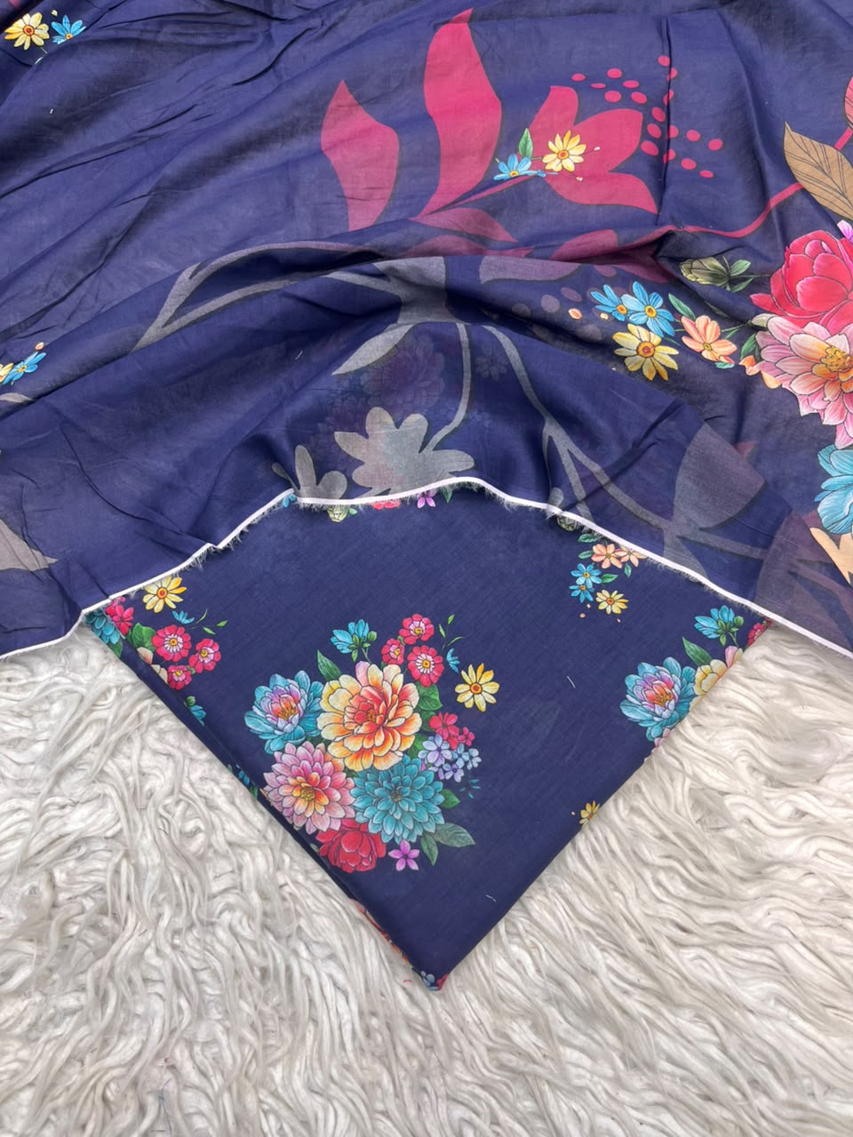 3Pc Same Digital Printed Lawn Suit 15