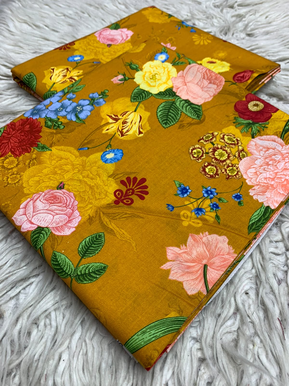 2Pc Same Printed Lawn 572