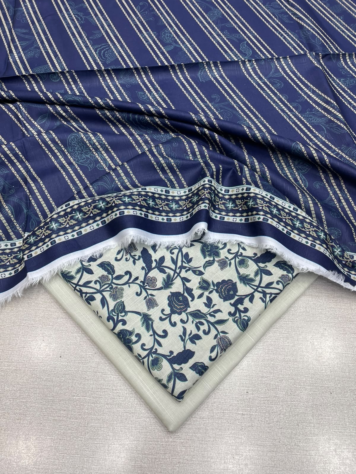 3Pc Slub Khaddar Unstitched Suit 25