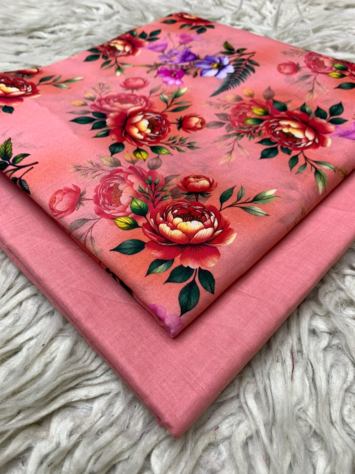 2Pc Printed Lawn Unstitched Suit 15