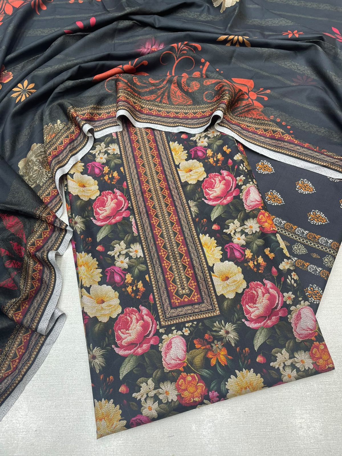 3Pc Sapphire Dhanak Unstitched Suit 0157