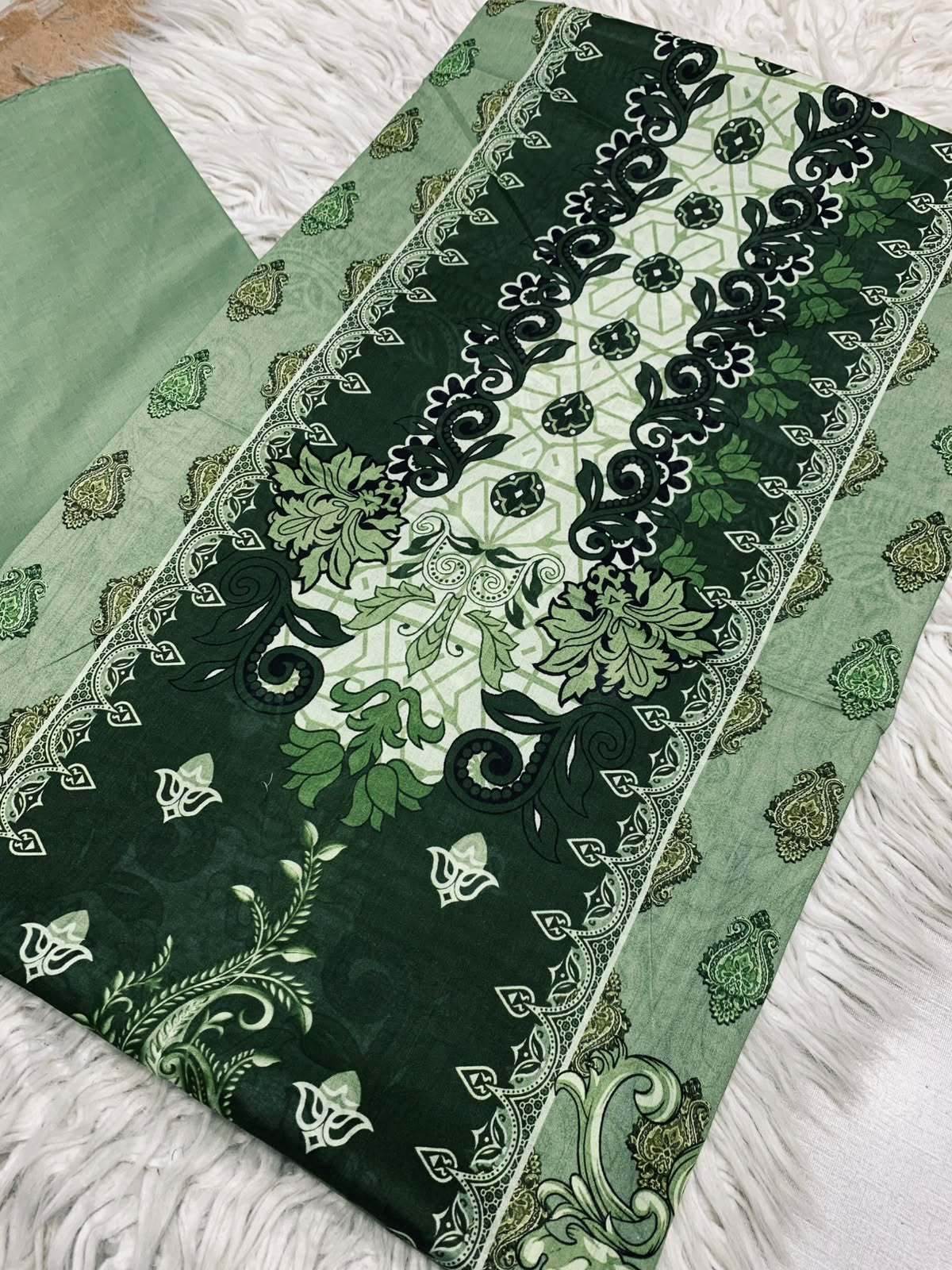 2Pc Printed Lawn Unstitched Suit 68