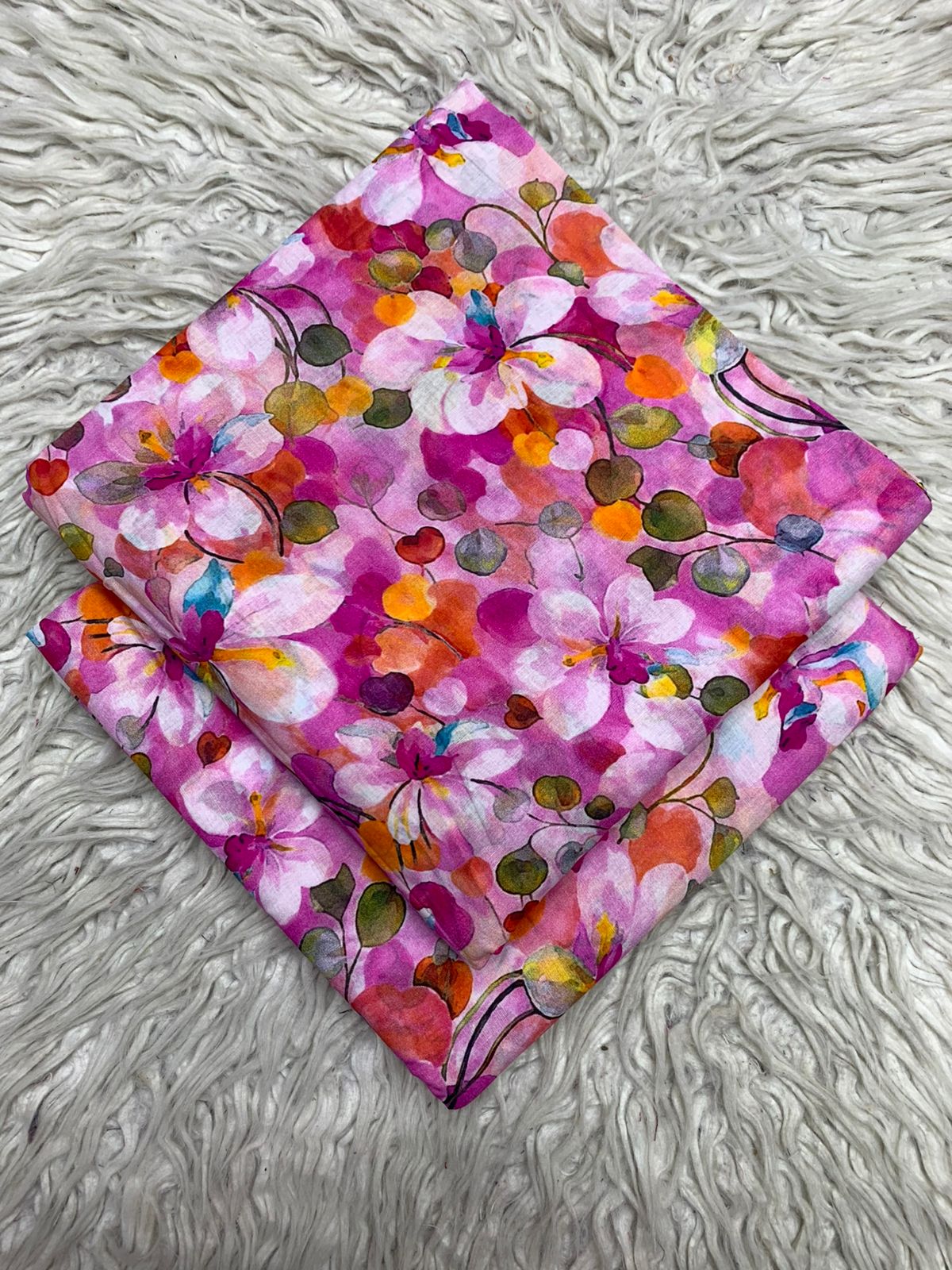 2Pc Lawn Digital Printed Suit 582