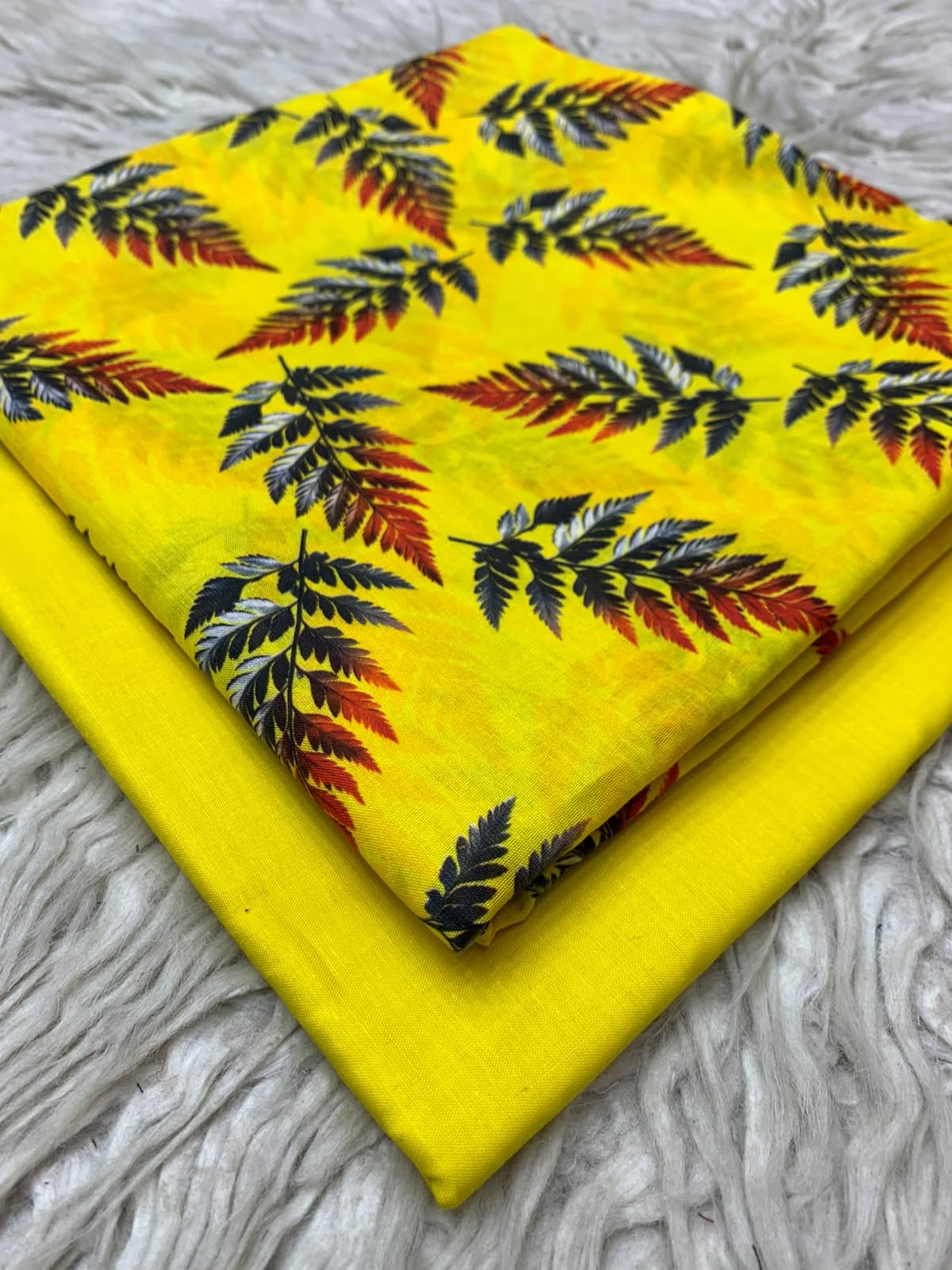 2Pc Printed Lawn Unstitched Suit 15