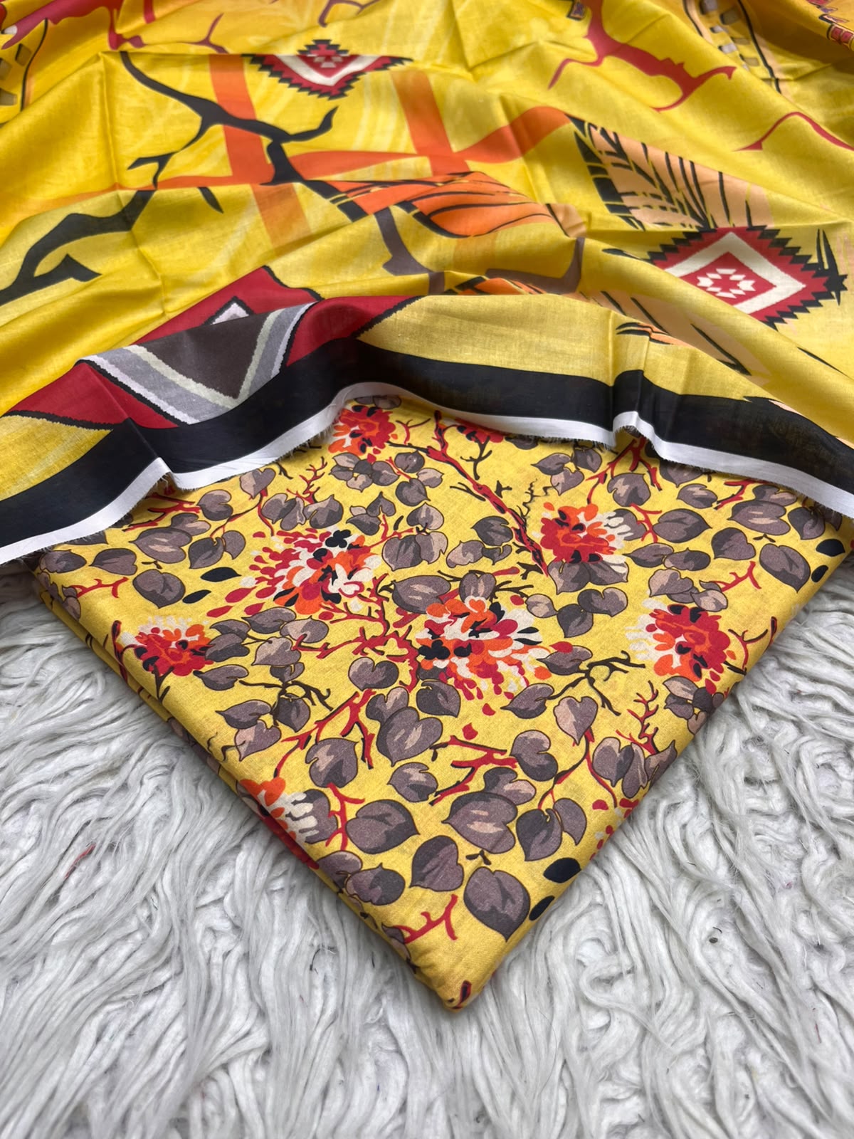 3Pc Same Digital Printed Lawn Suit 15