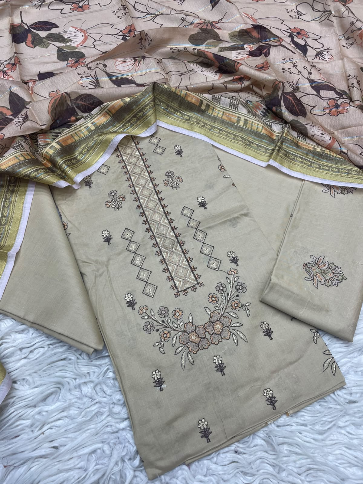 3Piece Embroidered Ricamo Dress